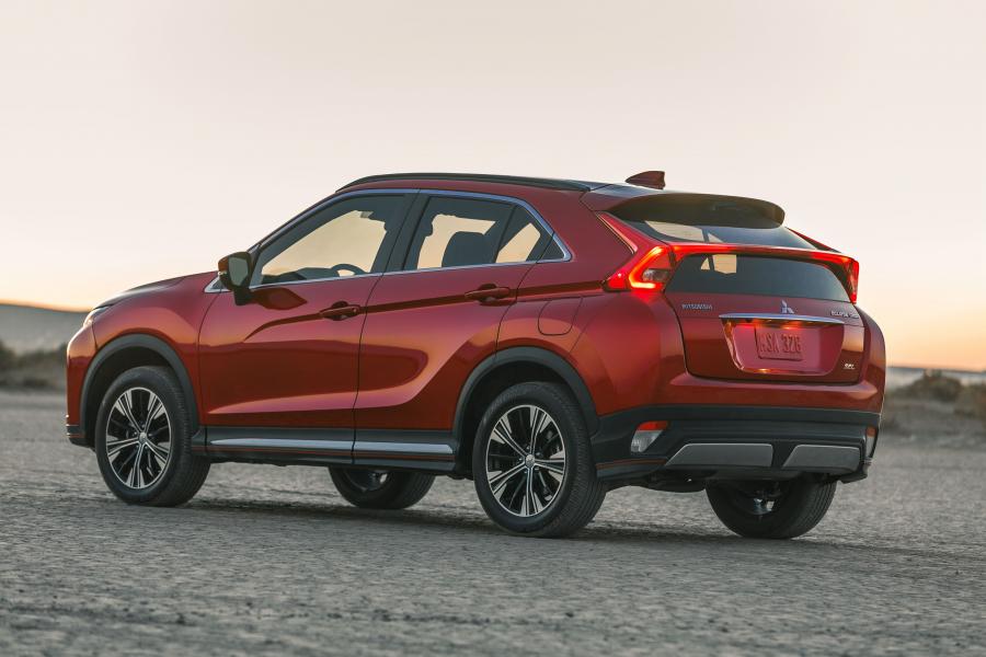  Mitsubishi Eclipse Cross 2018 года  (NA) (фото 3 из 63)